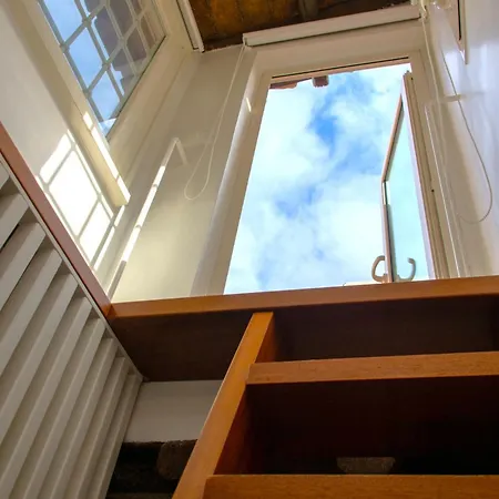 Διαμέρισμα Saint Louis Penthouse, Cozy Little Next To Pantheon *