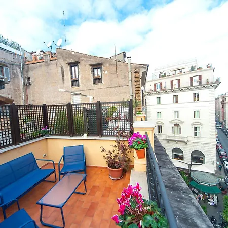 Saint Louis Penthouse, Cozy Little Next To Pantheon Roma