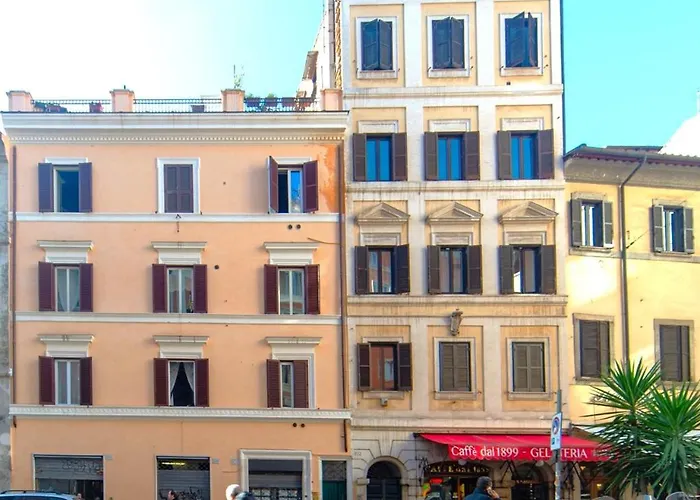 Apartment Saint Louis Penthouse, Cozy Little Next To Pantheon Rome